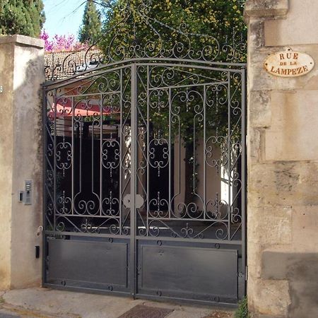 Le 26 Apartment Nîmes Exterior photo