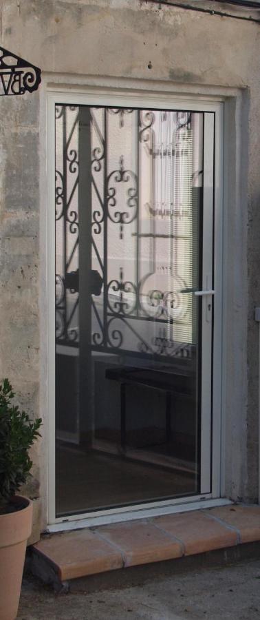 Le 26 Apartment Nîmes Exterior photo